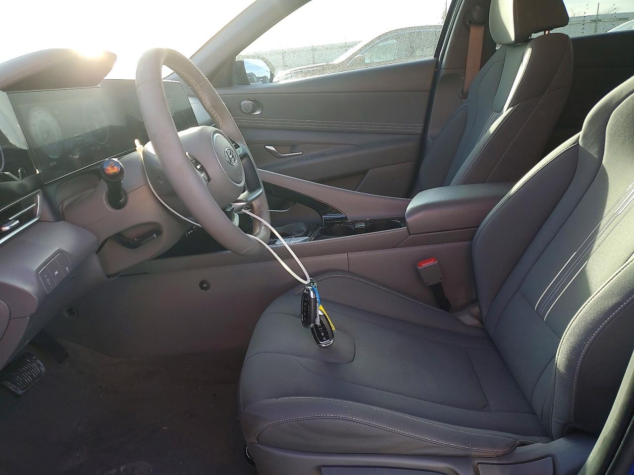 2023 HYUNDAI ELANTRA SEL photo 13