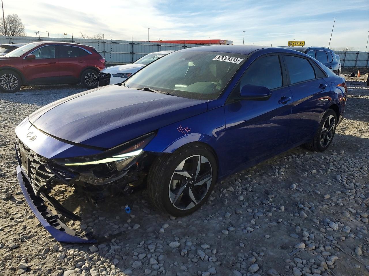 2023 HYUNDAI ELANTRA SEL photo 2