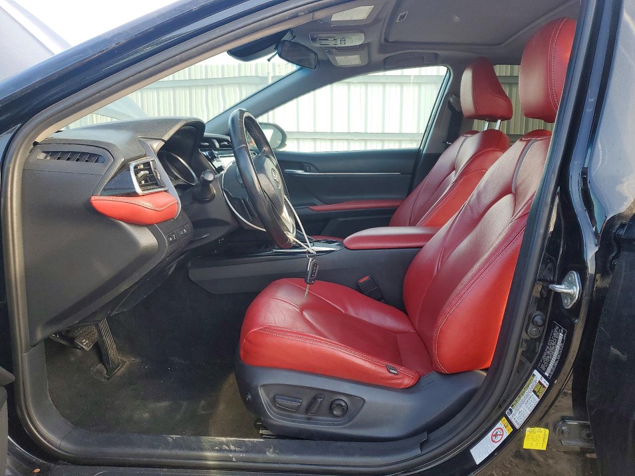 2018 TOYOTA CAMRY L photo 7