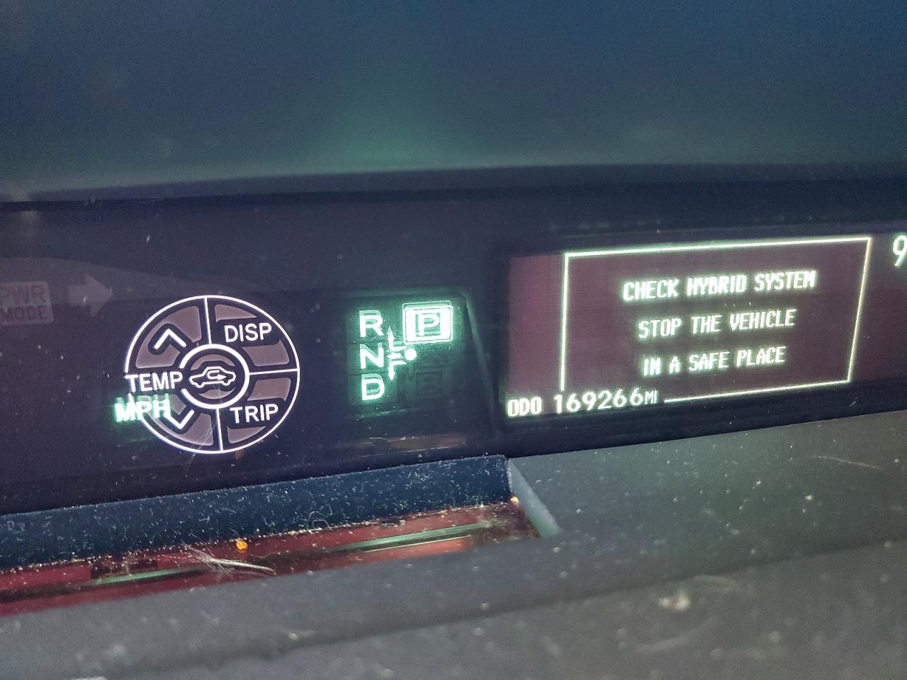 2014 TOYOTA PRIUS photo 17