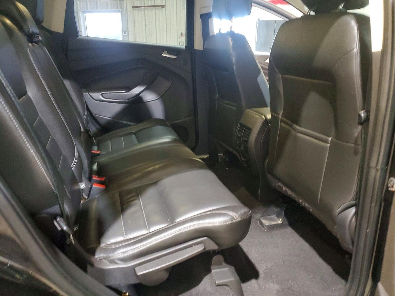 2015 FORD ESCAPE SE photo 21
