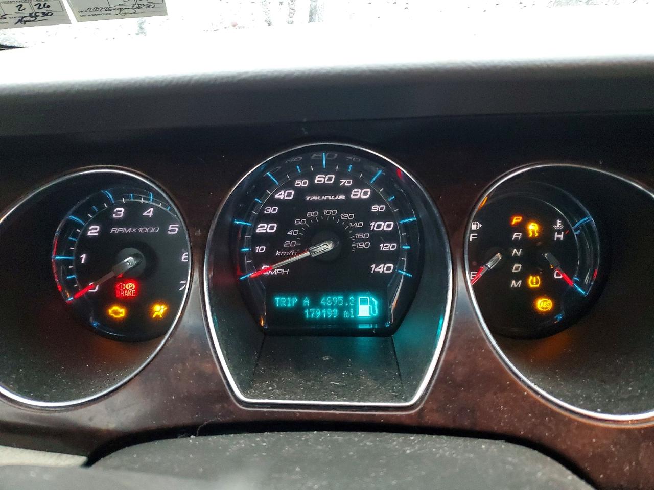 2012 FORD TAURUS SEL photo 9
