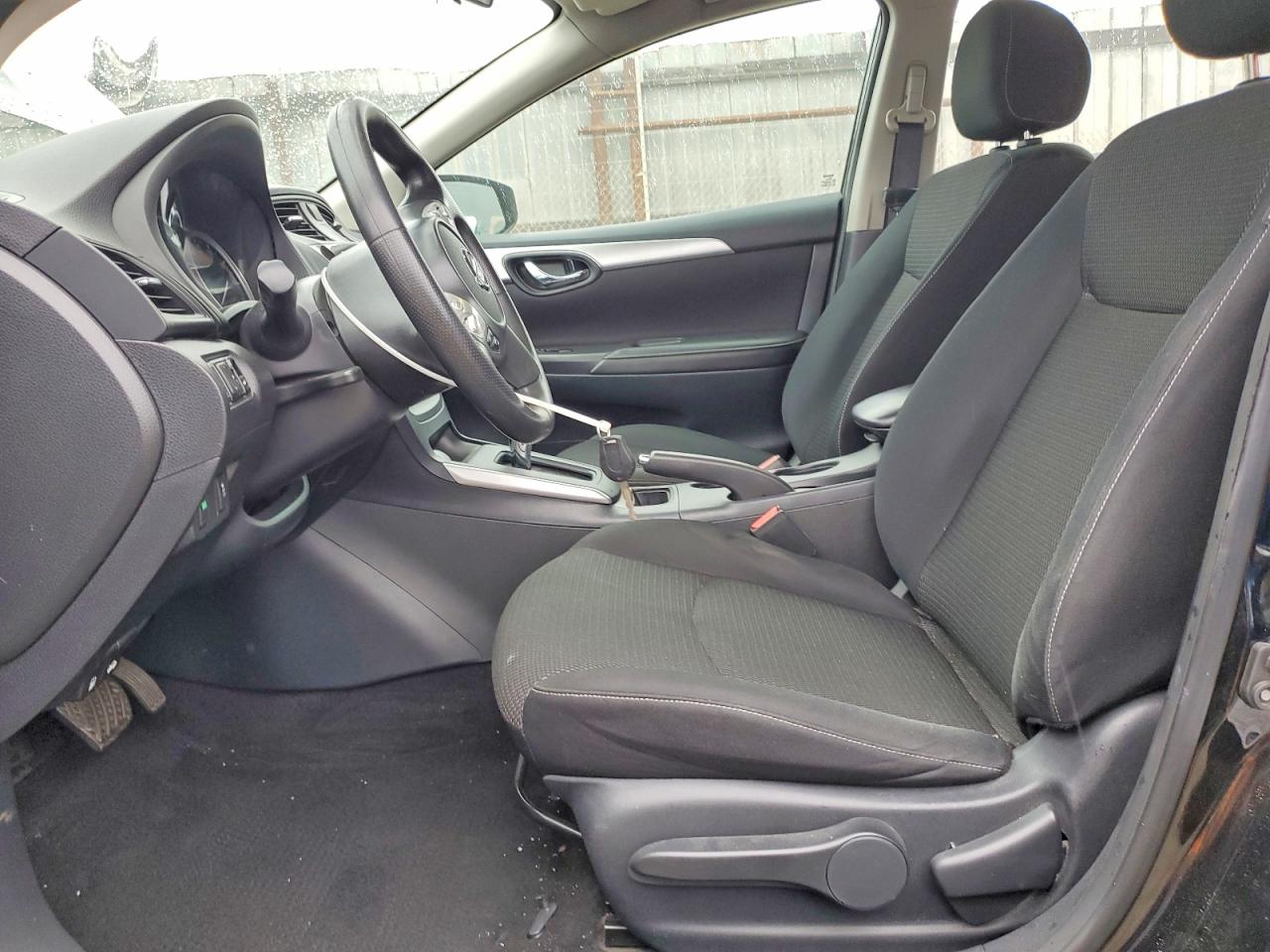 2019 NISSAN SENTRA S photo 7