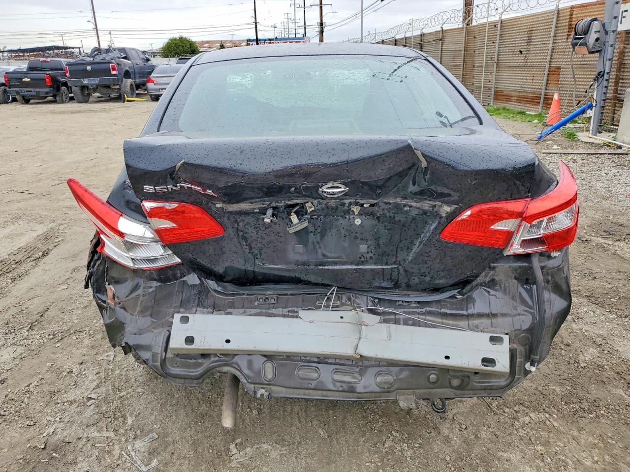 2019 NISSAN SENTRA S photo 6