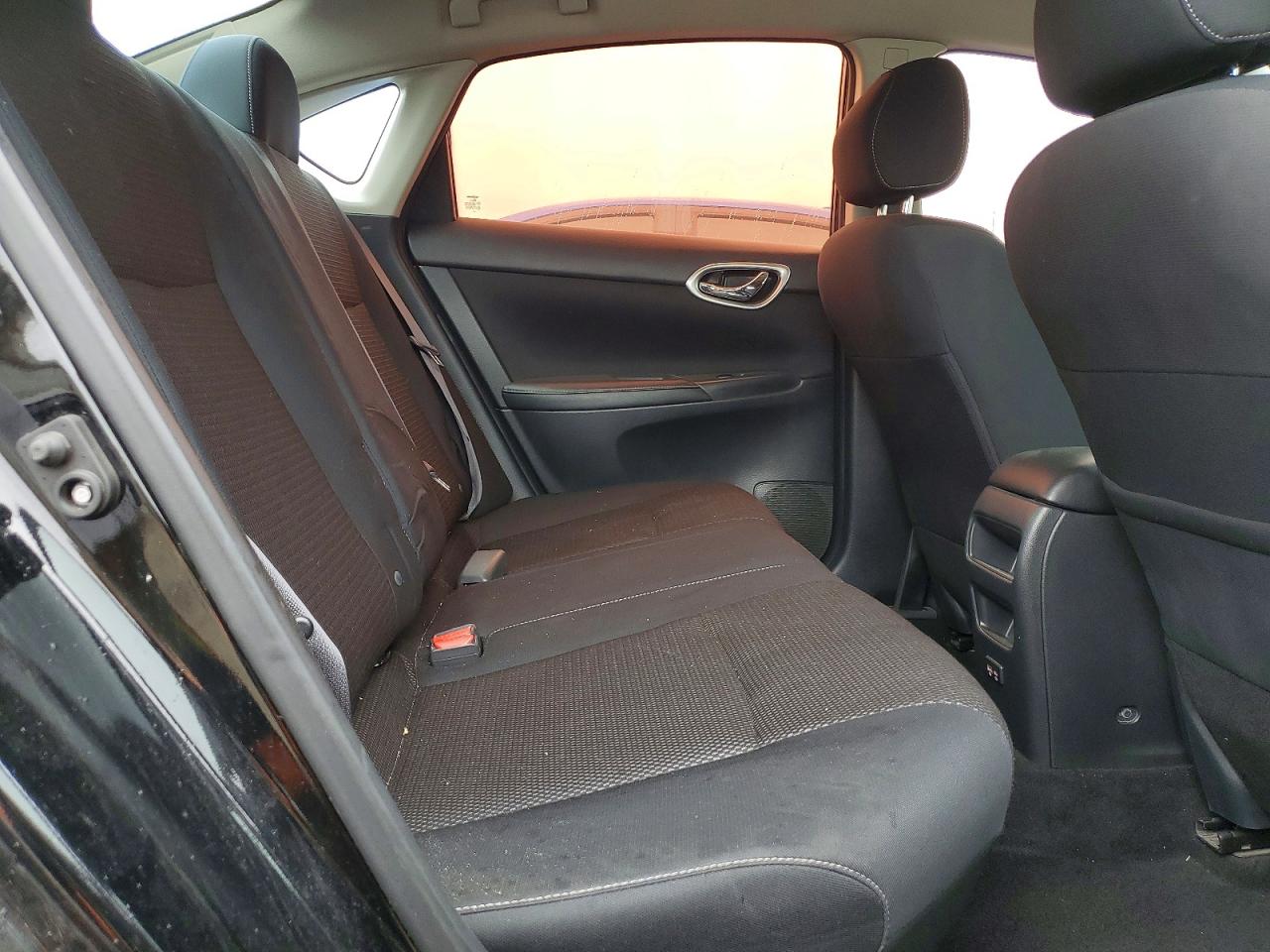 2019 NISSAN SENTRA S photo 10
