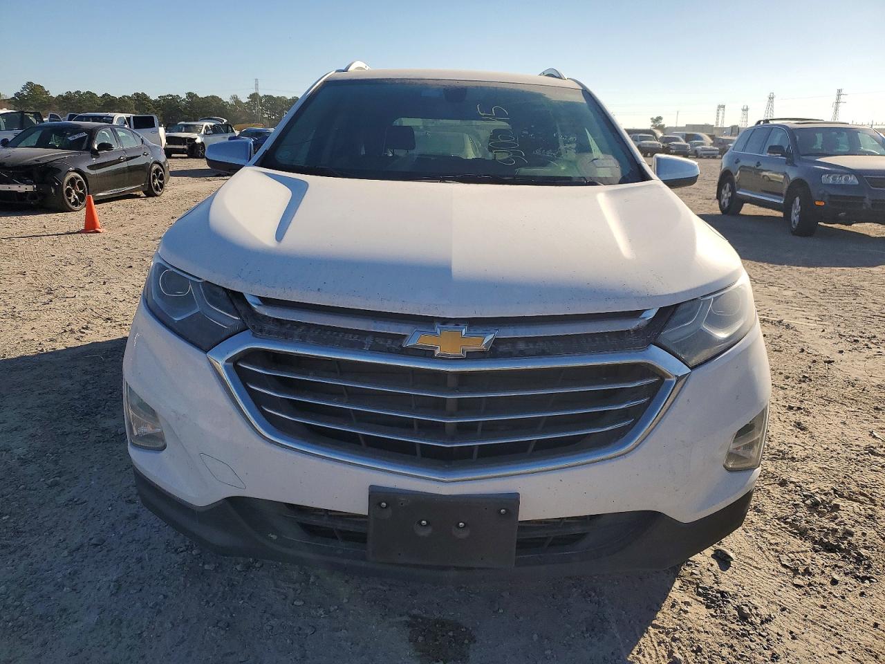 2018 CHEVROLET EQUINOX PREMIER photo 9
