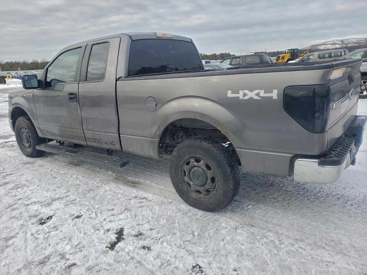 2011 FORD F150 SUPER CAB photo 2