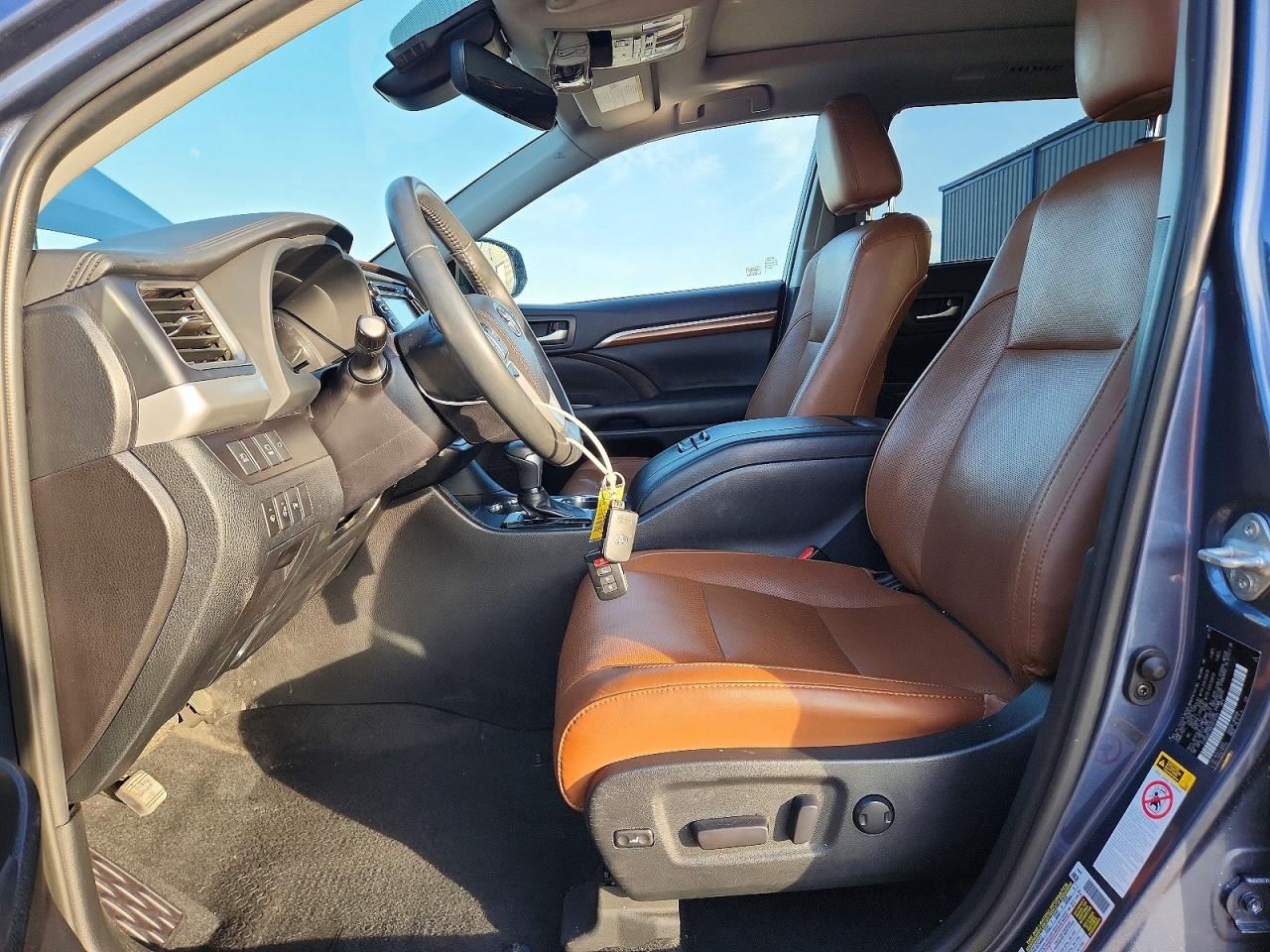 2019 TOYOTA HIGHLANDER HYBRID LIMITED PLATINUM photo 7
