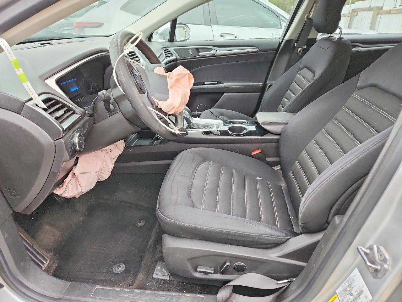 2013 FORD FUSION SE photo 7