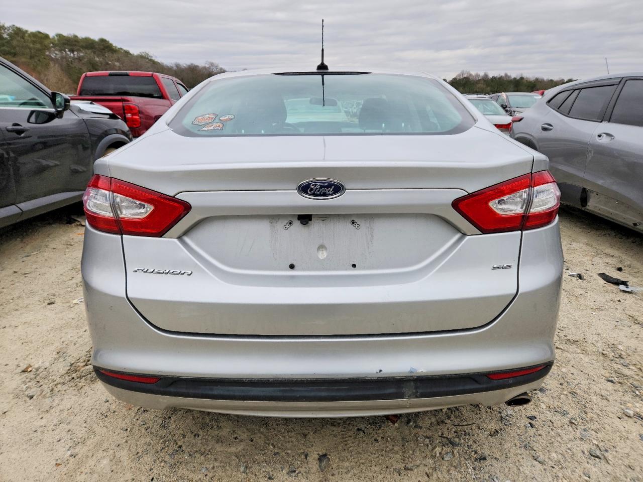 2013 FORD FUSION SE photo 6