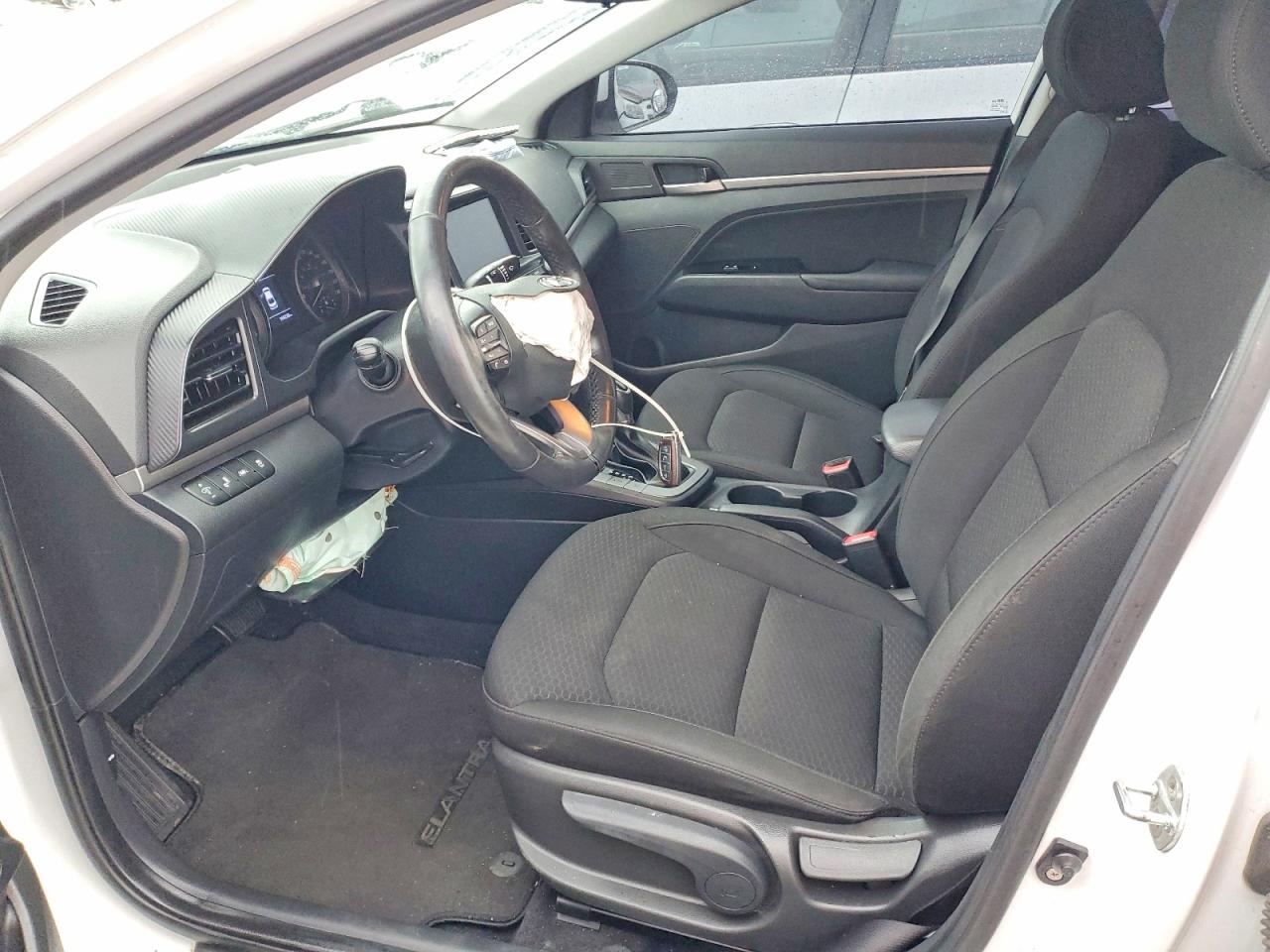 2020 HYUNDAI ELANTRA SEL photo 7