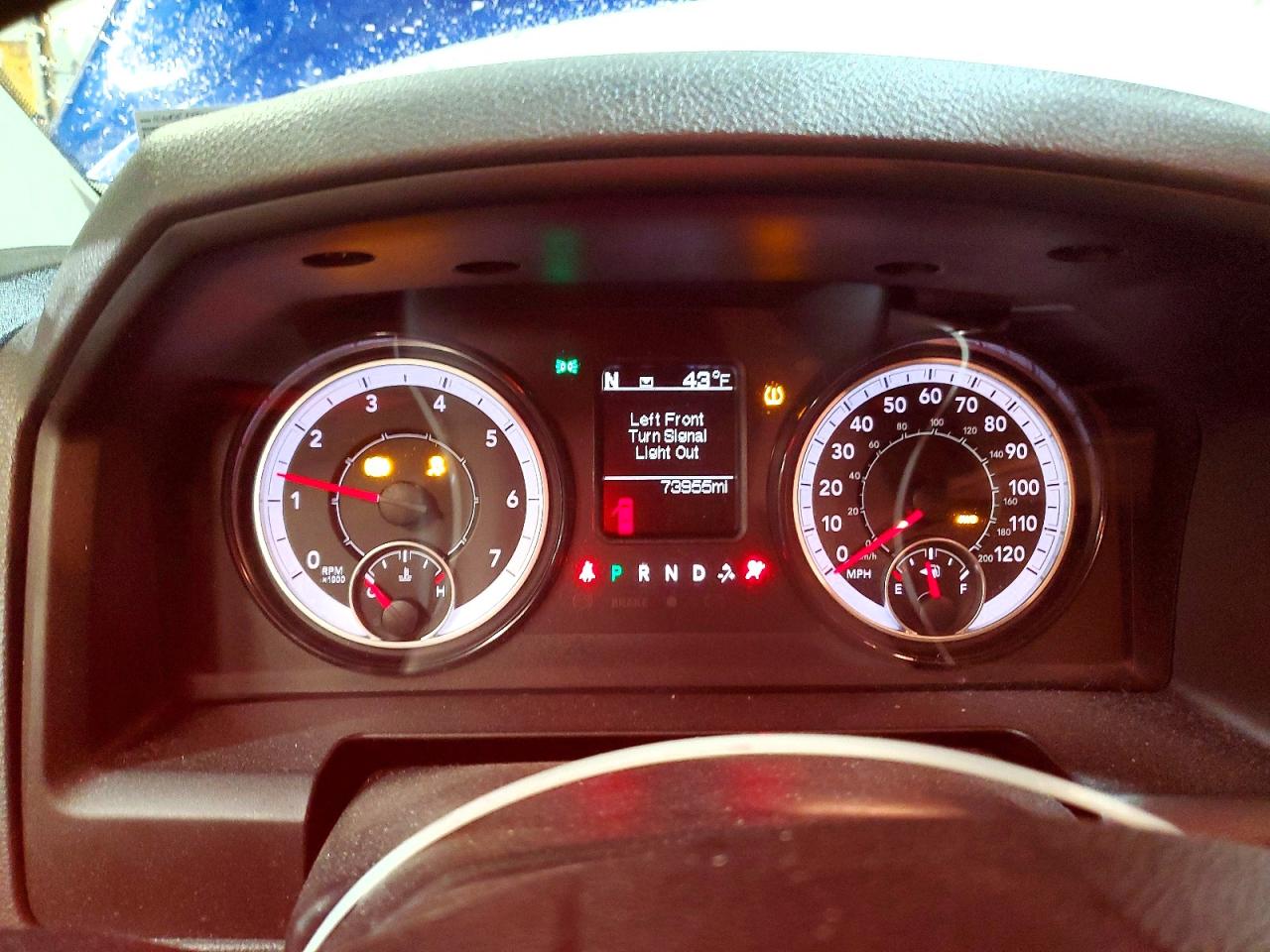 2019 RAM 1500 CLASSIC SLT photo 9