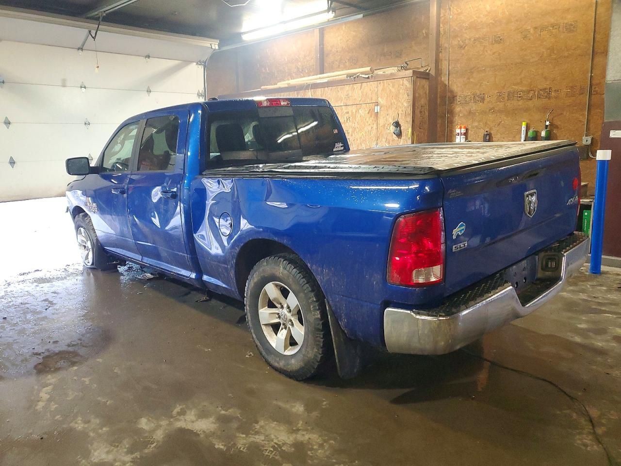 2019 RAM 1500 CLASSIC SLT photo 2