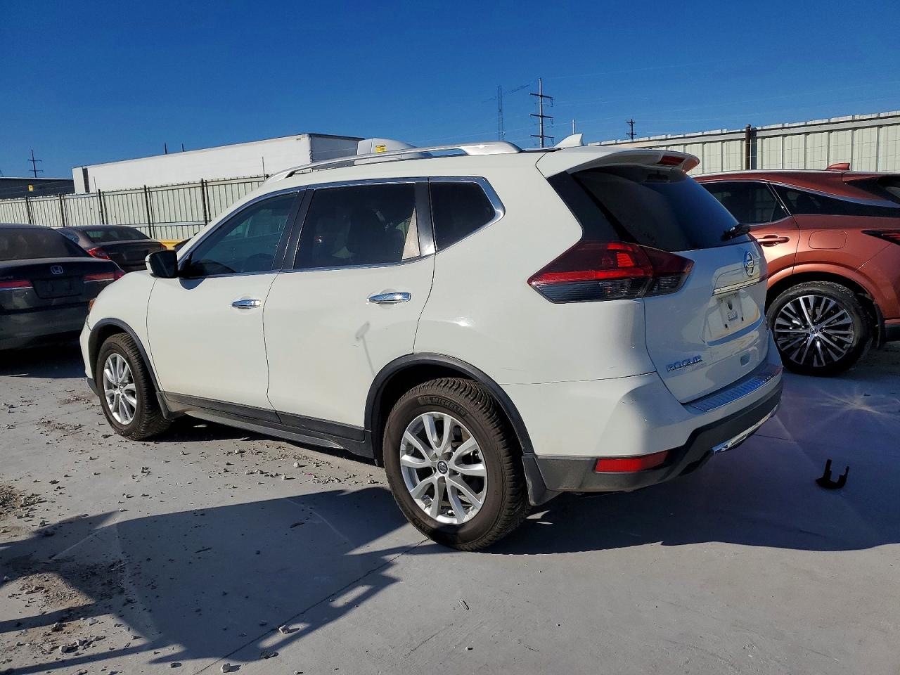 2020 NISSAN ROGUE S photo 2
