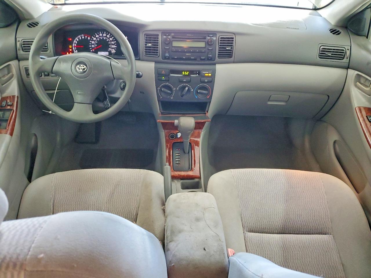 2005 TOYOTA COROLLA CE photo 8