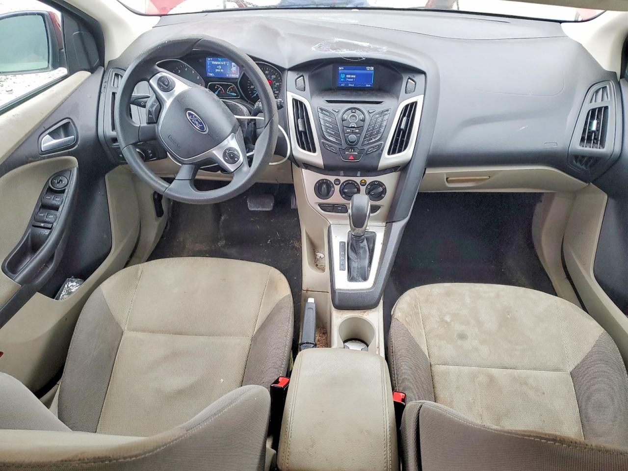 2014 FORD FOCUS SE photo 15