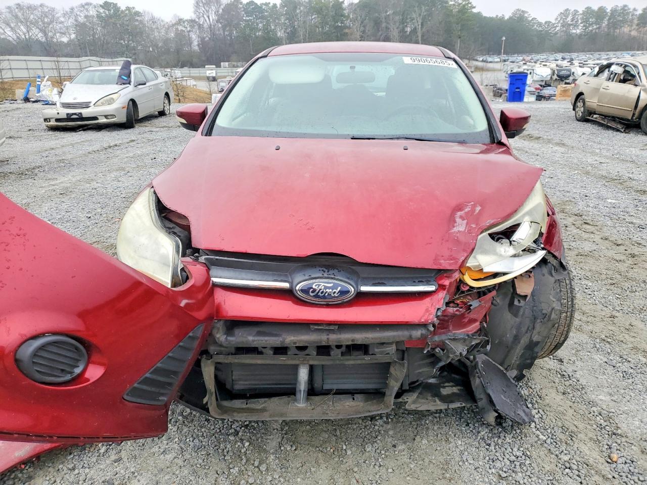 2014 FORD FOCUS SE photo 9