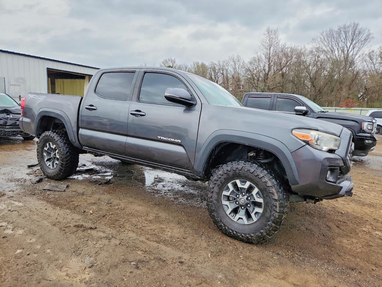 2019 TOYOTA TACOMA DOUBLE CAB photo 7
