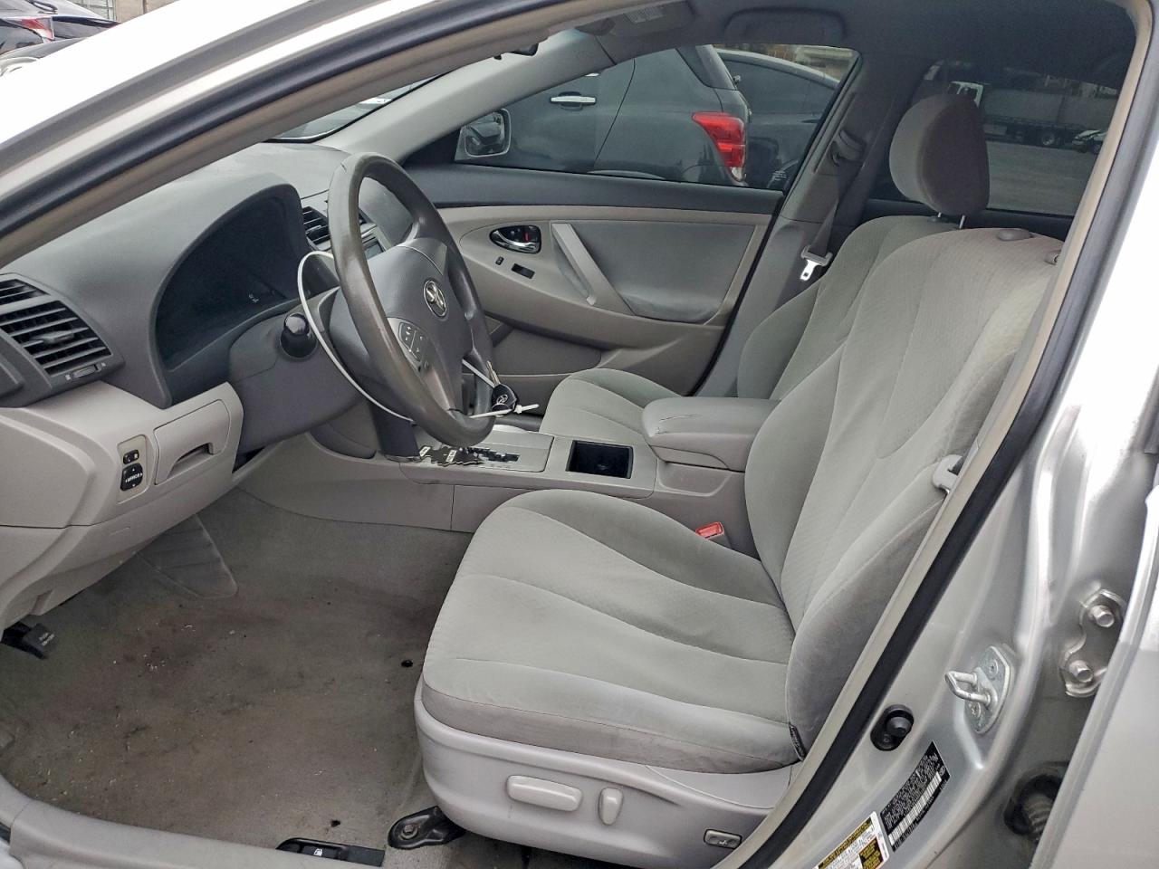 2009 TOYOTA CAMRY BASE photo 13