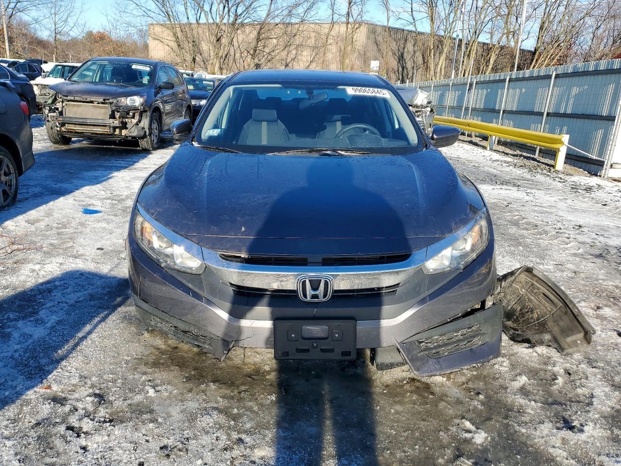 2017 HONDA CIVIC LX photo 5