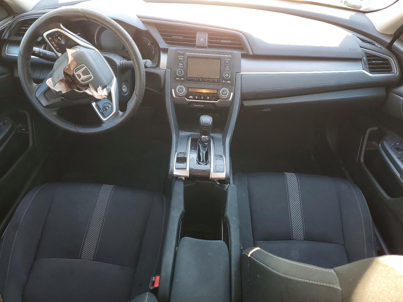 2017 HONDA CIVIC LX photo 8