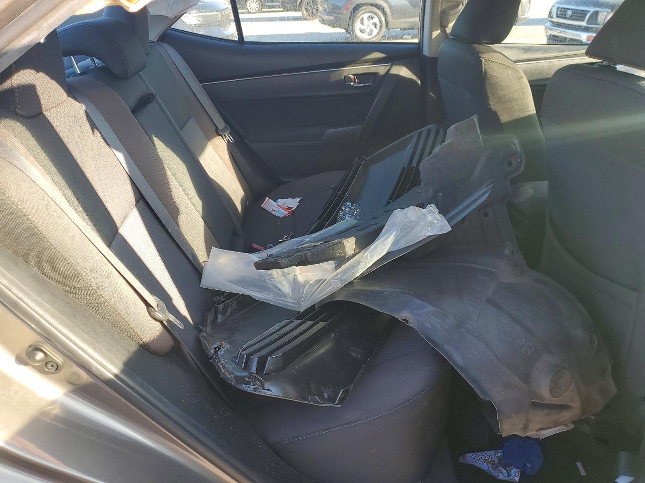 2017 TOYOTA COROLLA L photo 19