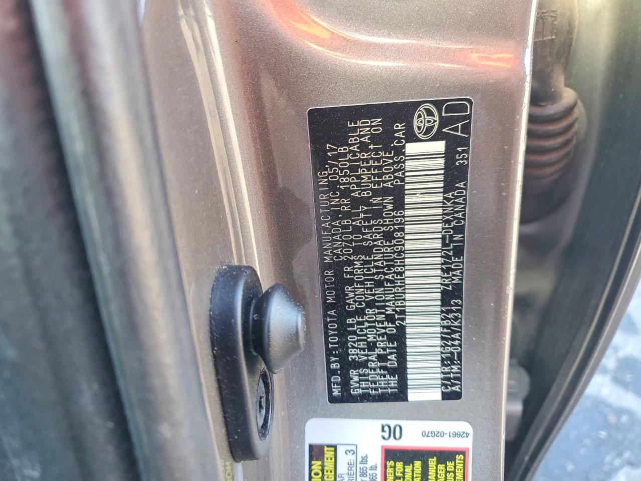 2017 TOYOTA COROLLA L photo 23