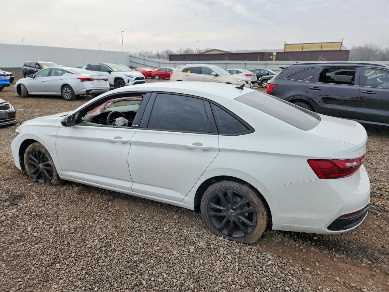 2023 VOLKSWAGEN JETTA SPORT photo 2
