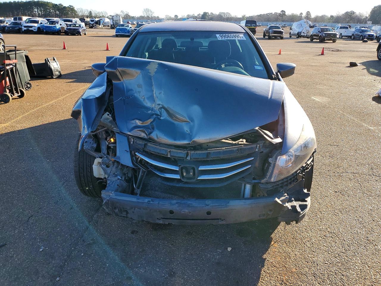 2012 HONDA ACCORD LXP photo 11