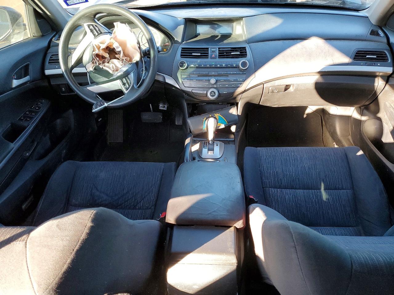 2012 HONDA ACCORD LXP photo 8