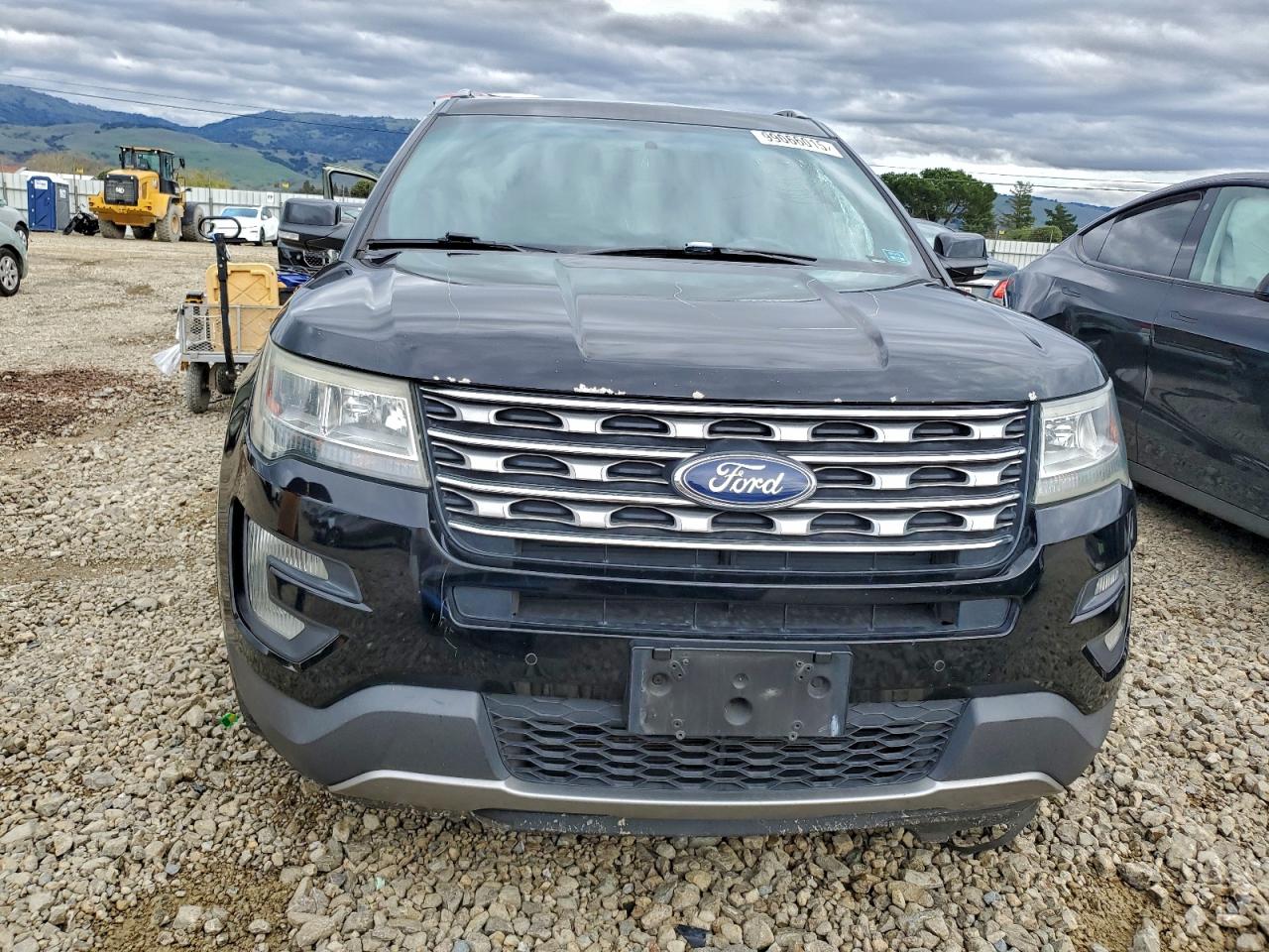 2017 FORD EXPLORER XLT photo 5
