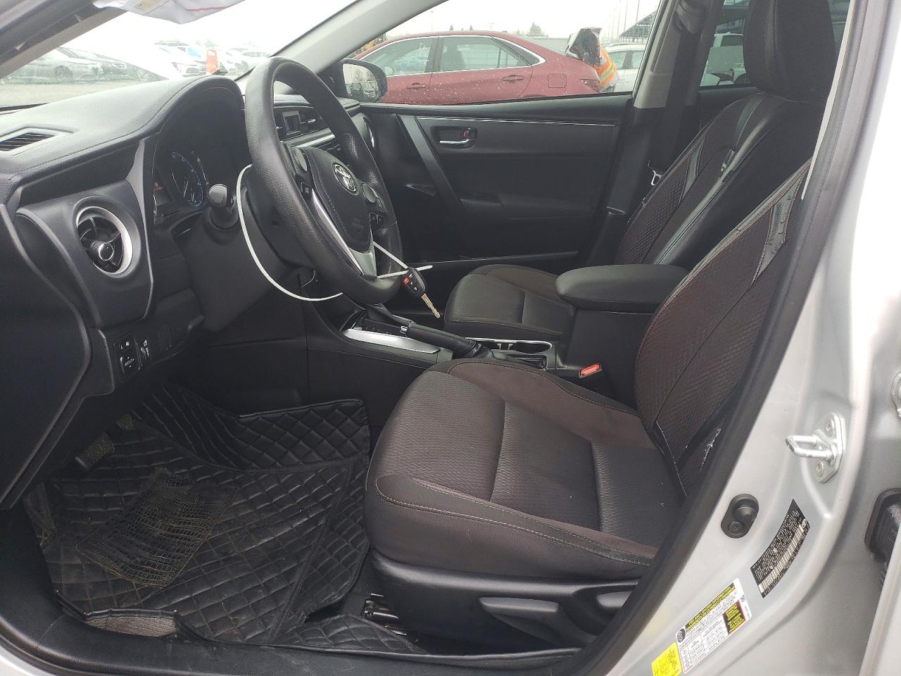 2017 TOYOTA COROLLA L photo 13