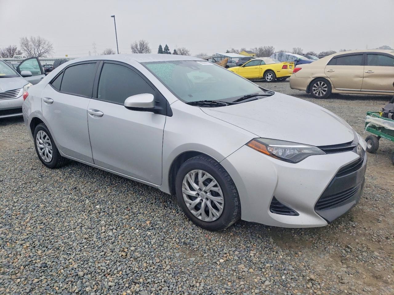2017 TOYOTA COROLLA L photo 7