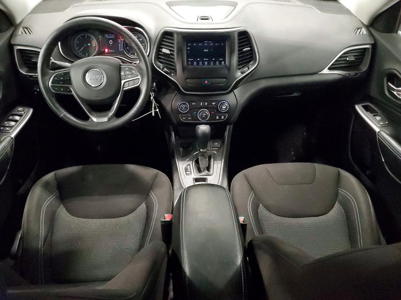 2019 JEEP CHEROKEE LATITUDE photo 15