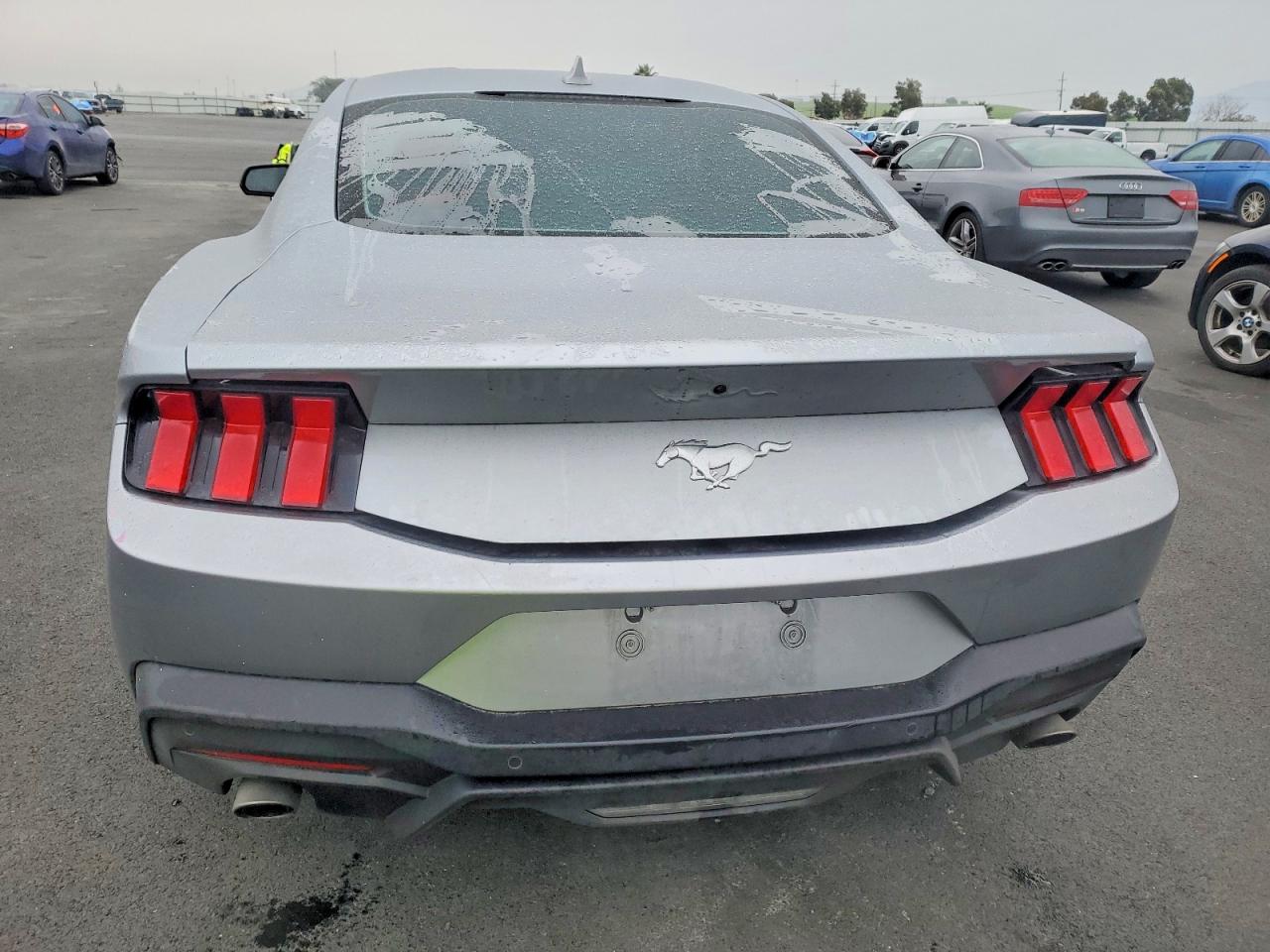2024 FORD MUSTANG photo 16