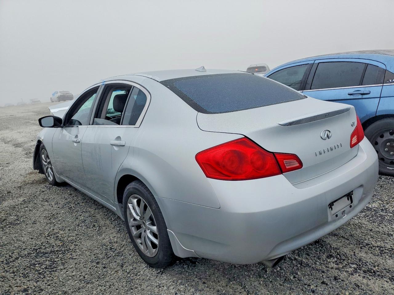 2009 INFINITI G37 BASE photo 3