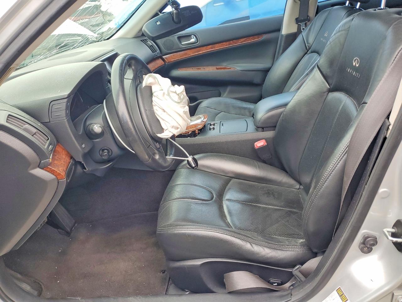 2009 INFINITI G37 BASE photo 13