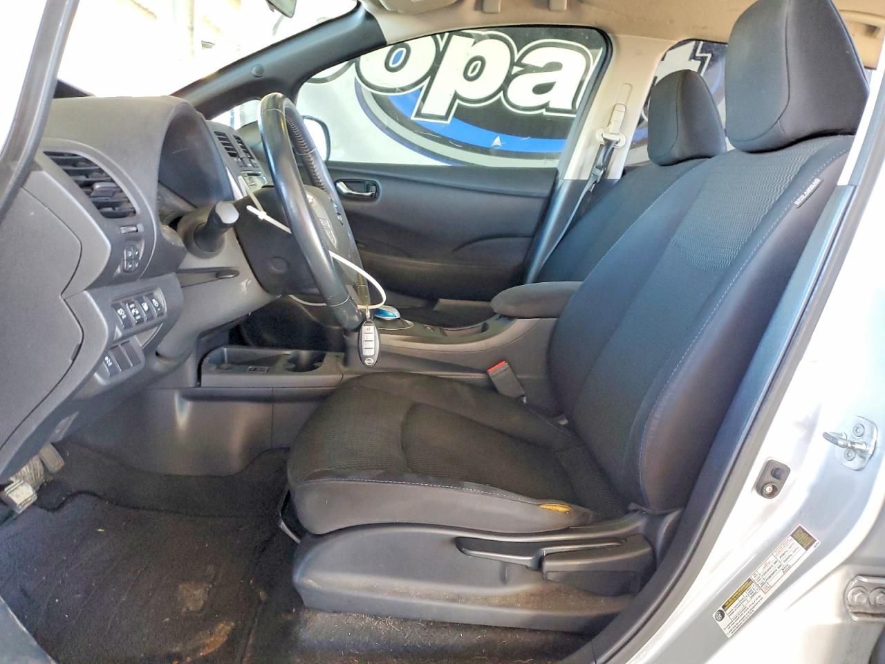 2013 NISSAN LEAF S photo 7