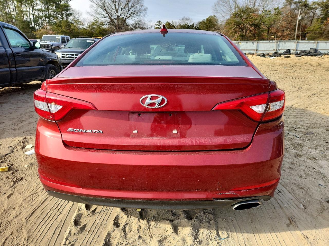 2015 HYUNDAI SONATA SE photo 6