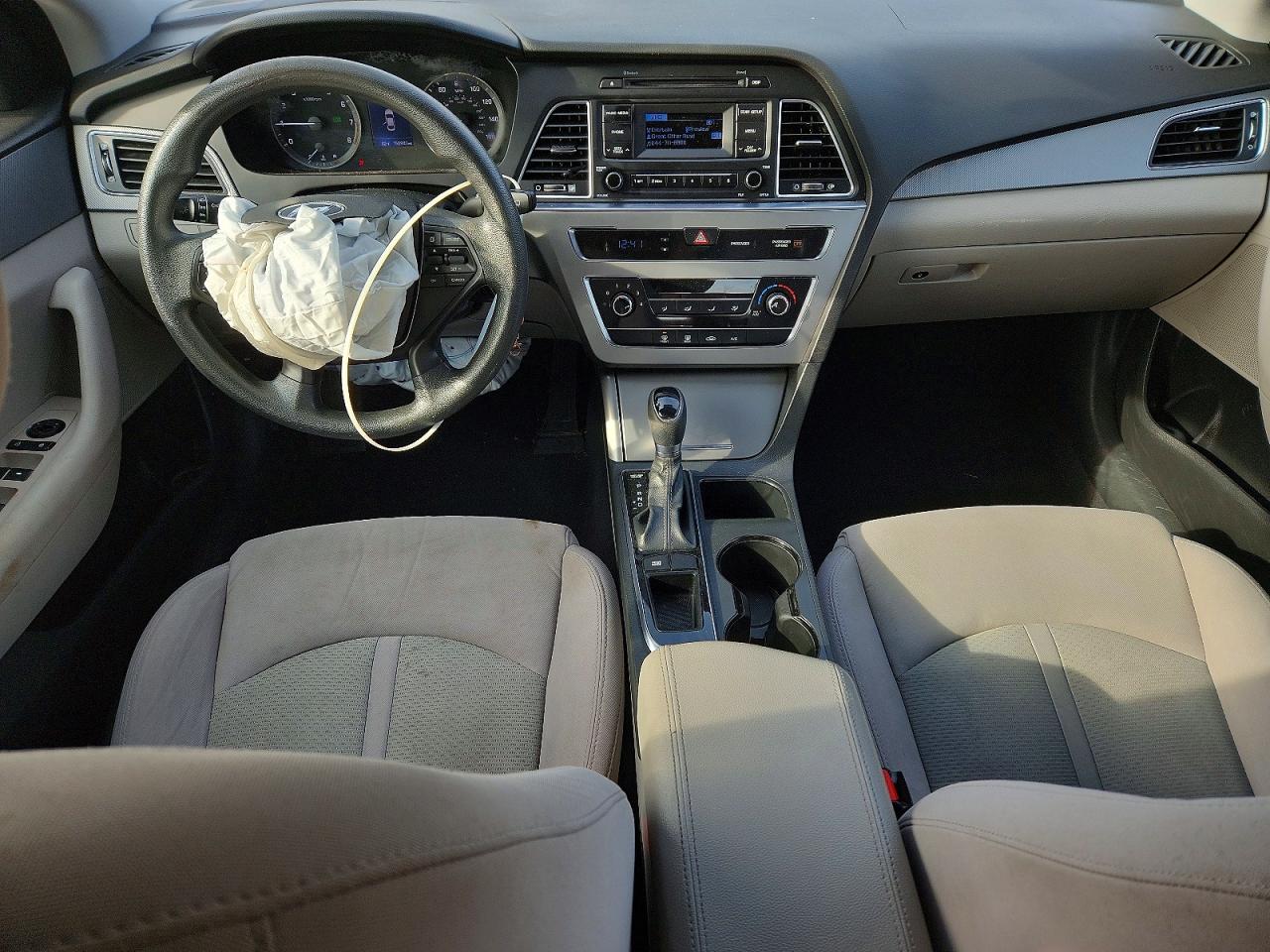 2015 HYUNDAI SONATA SE photo 8