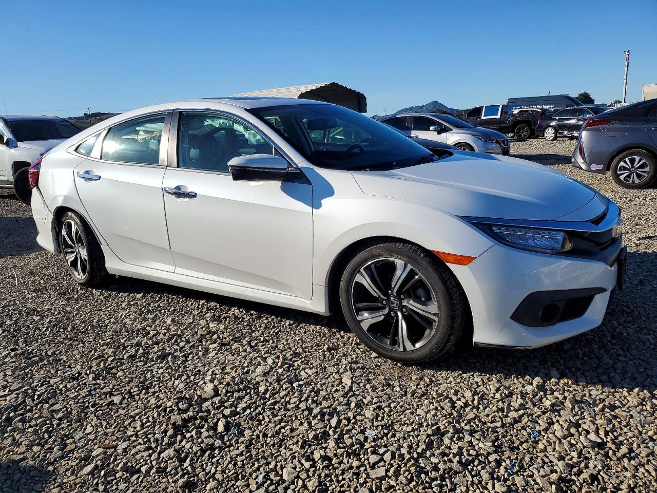 2017 HONDA CIVIC TOURING photo 4