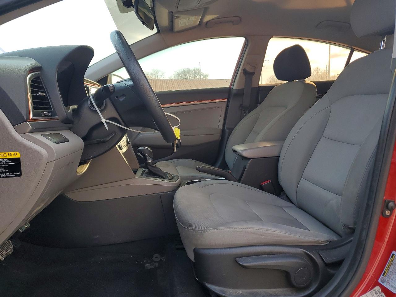 2017 HYUNDAI ELANTRA SE photo 13