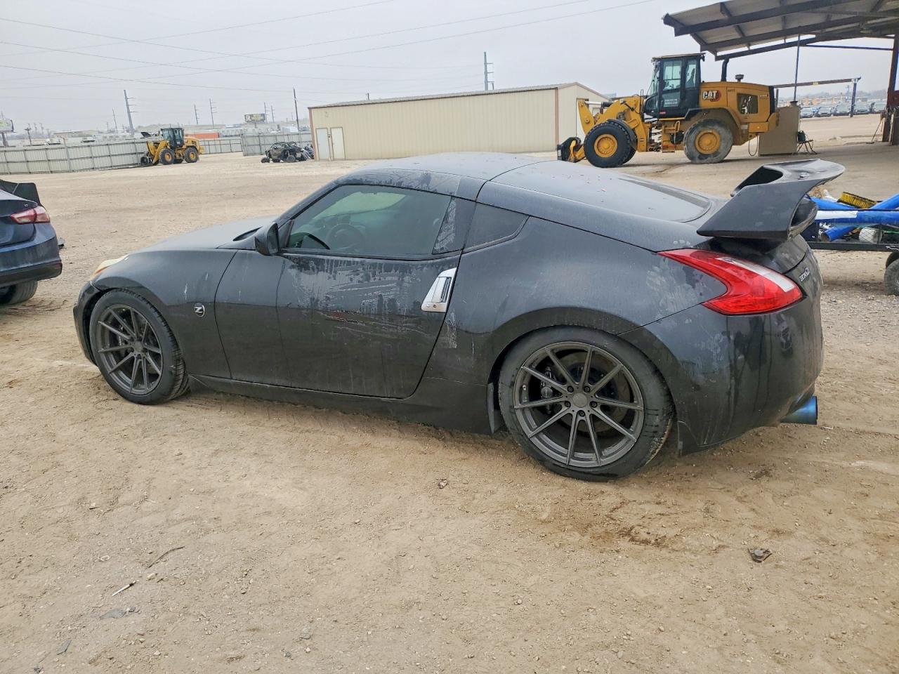 2017 NISSAN 370Z BASE photo 3