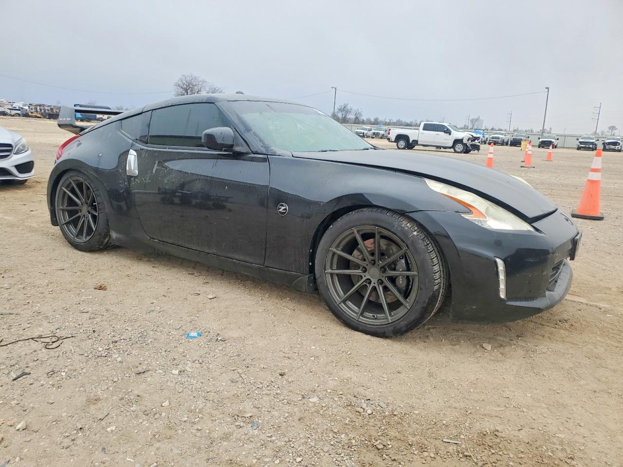 2017 NISSAN 370Z BASE photo 7