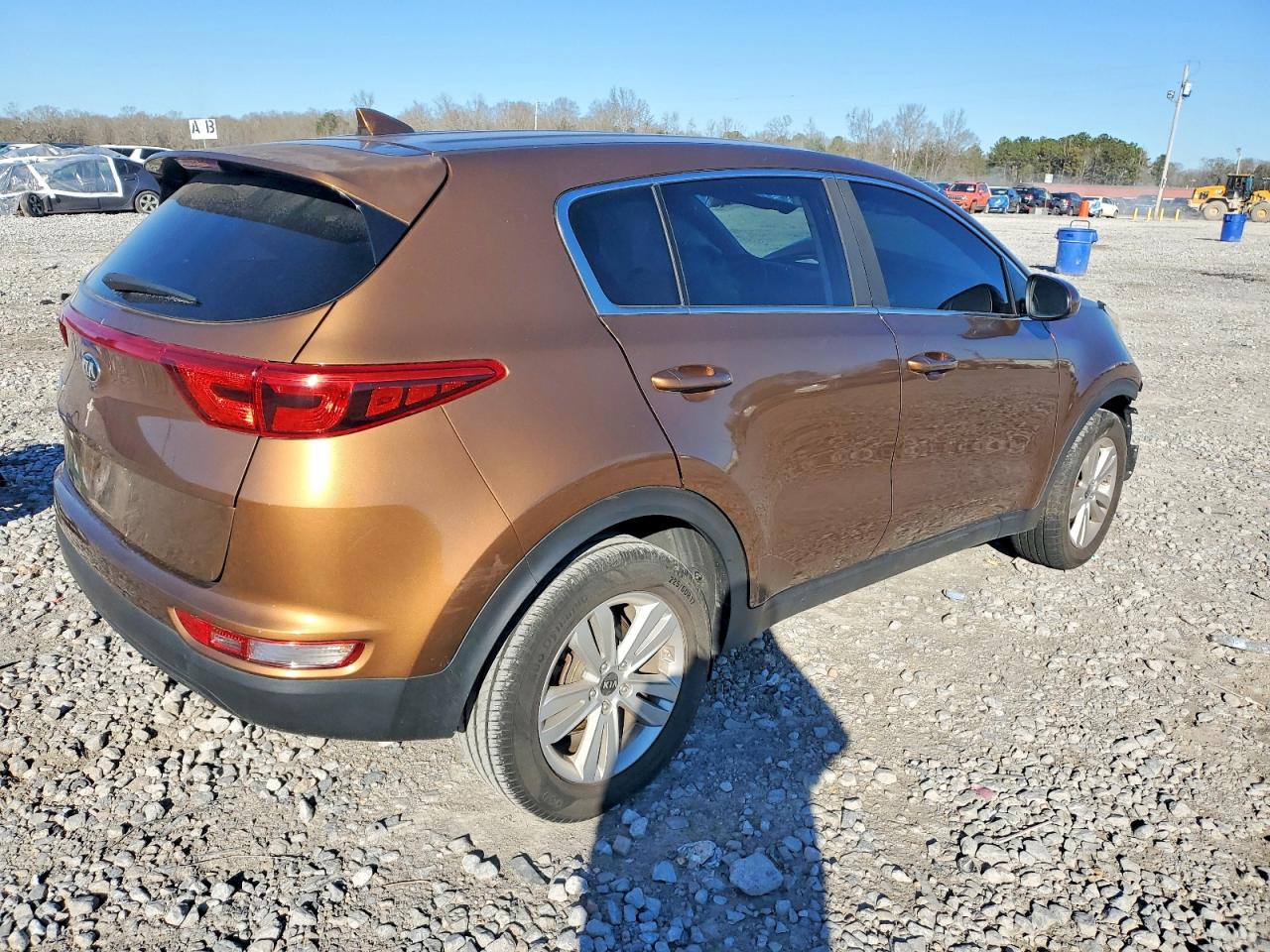 2018 KIA SPORTAGE LX photo 3