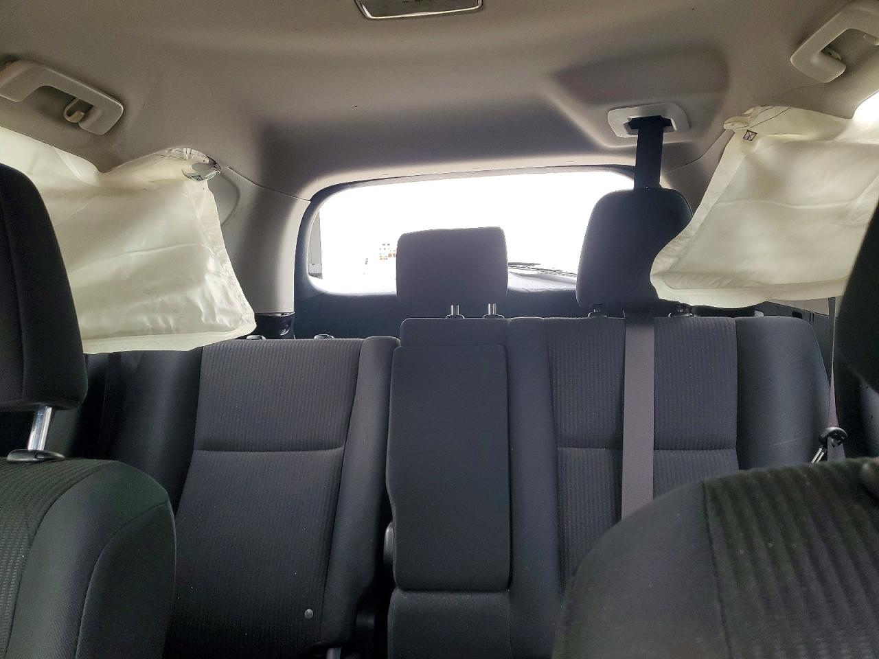 2017 TOYOTA RAV4 LE photo 10