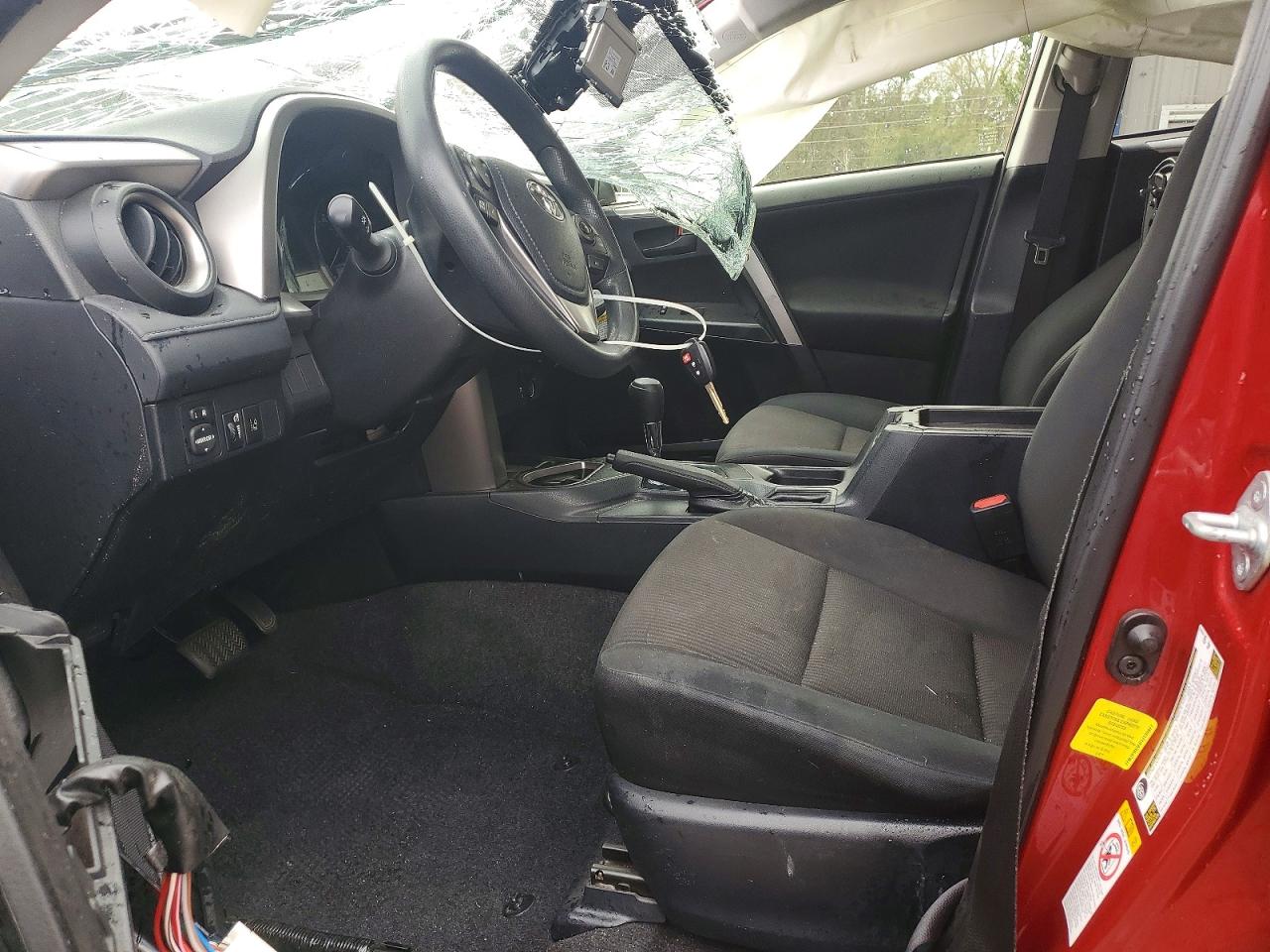 2017 TOYOTA RAV4 LE photo 7