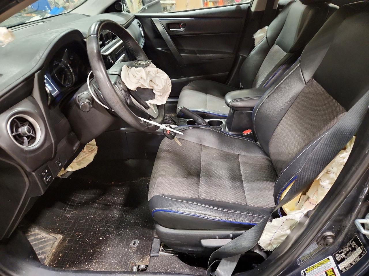 2017 TOYOTA COROLLA L photo 7