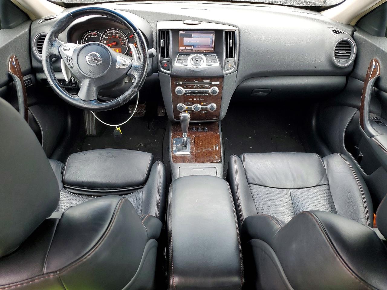 2010 NISSAN MAXIMA S photo 8