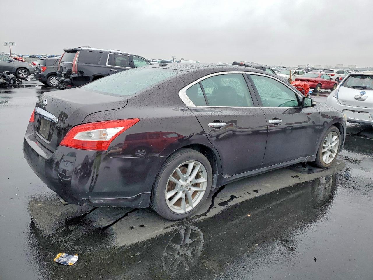 2010 NISSAN MAXIMA S photo 3